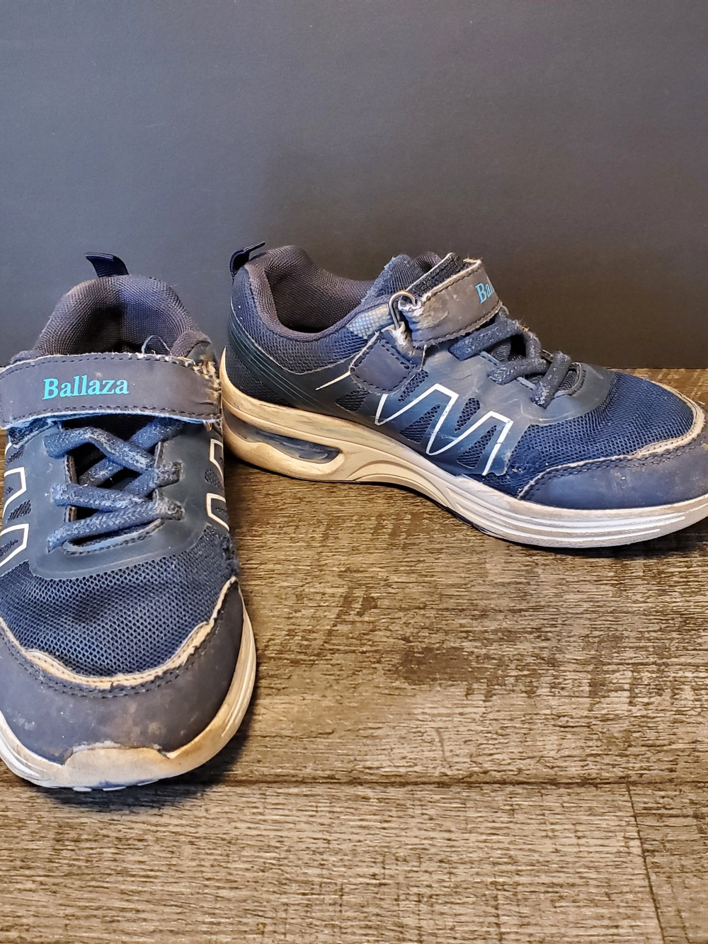 Amazon Ballaza Kids Navy Blue Hook-and-Loop Sneakers